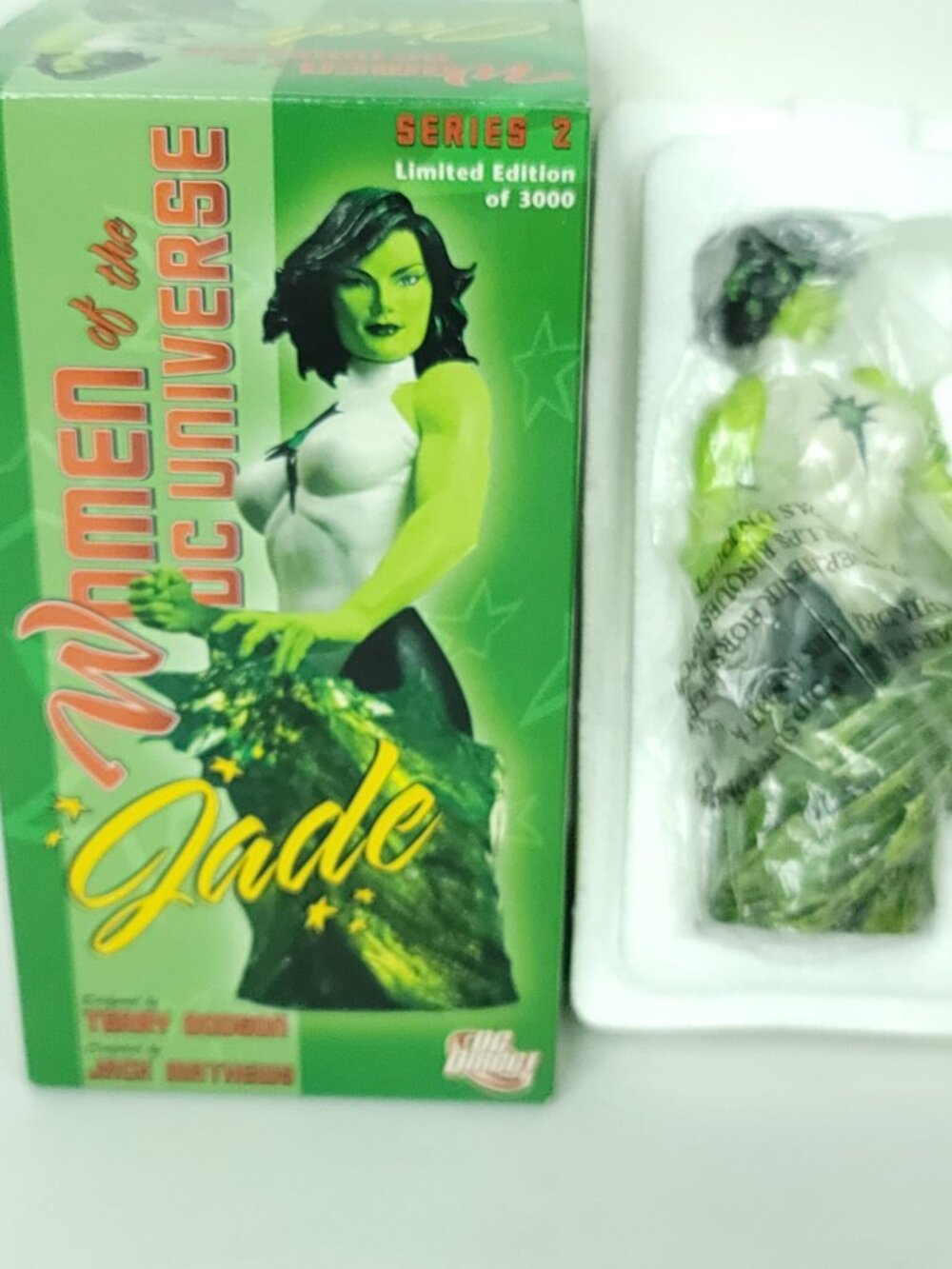 DC Direct Women of the DC Universe Series 2 Jade Mini-Bust 2343/3000 NEW